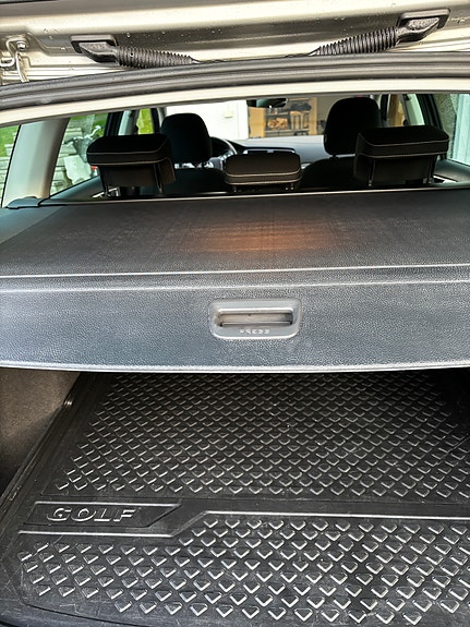 Volkswagen Golf Alltrack 13 of 17