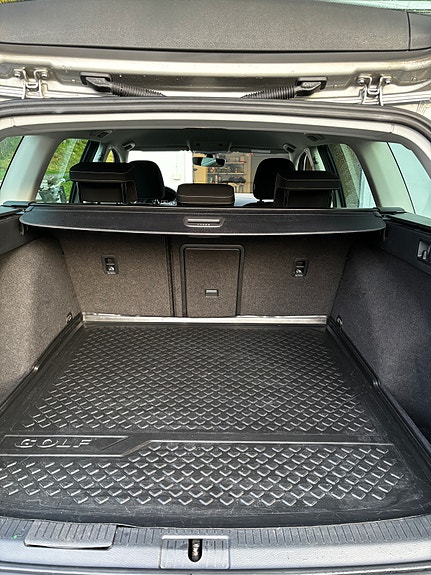 Volkswagen Golf Alltrack 11 of 17