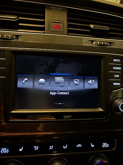 Volkswagen Golf Alltrack 14 of 17