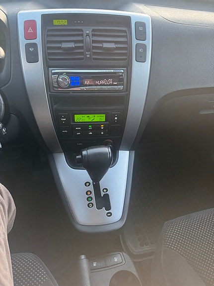 Hyundai Tucson 12 of 13