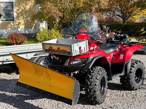 Suzuki KingQuad 750 AXi 2 of 8