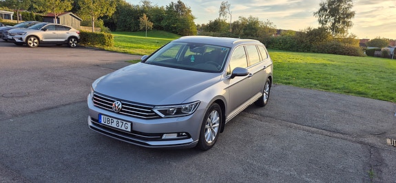 Volkswagen Passat 13 of 14