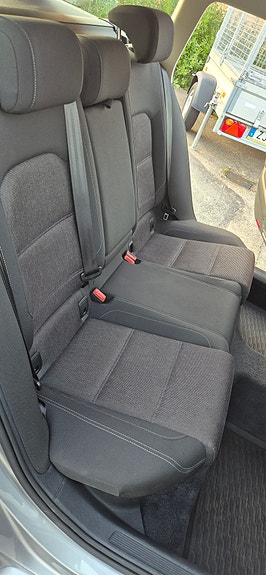 Volkswagen Passat 8 of 14