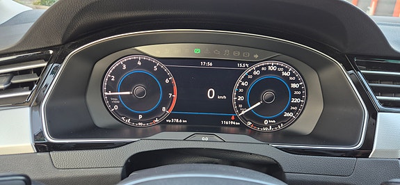 Volkswagen Passat 14 of 14