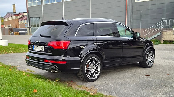 Audi Q7 8 of 19