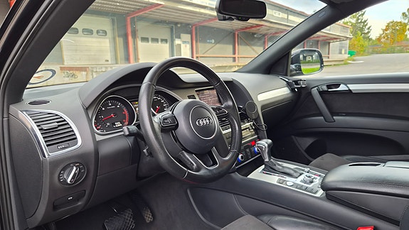 Audi Q7 10 of 19