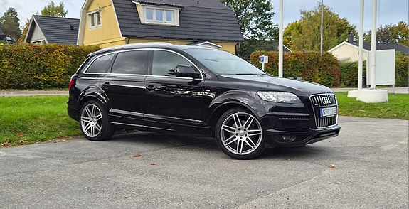 Audi Q7 3 of 19