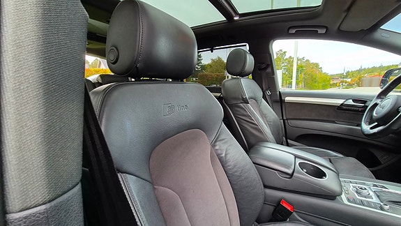 Audi Q7 12 of 19