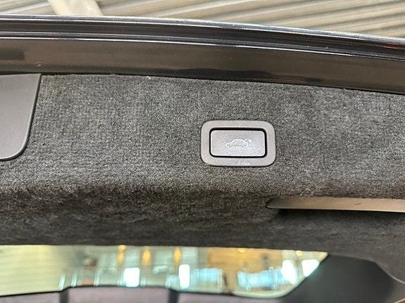 Volvo XC70 27 of 27
