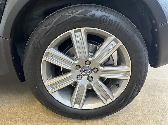 Volvo XC70 24 of 27