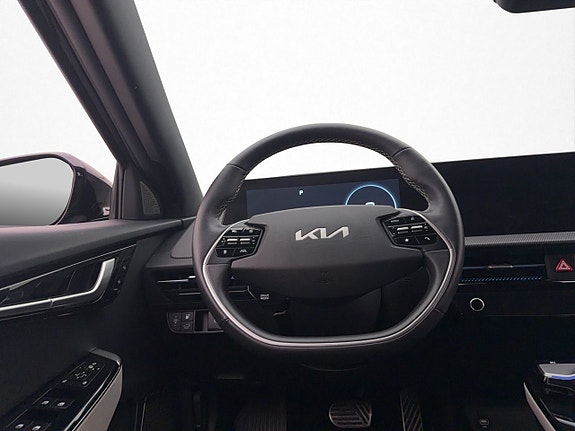 Kia EV6 14 of 30