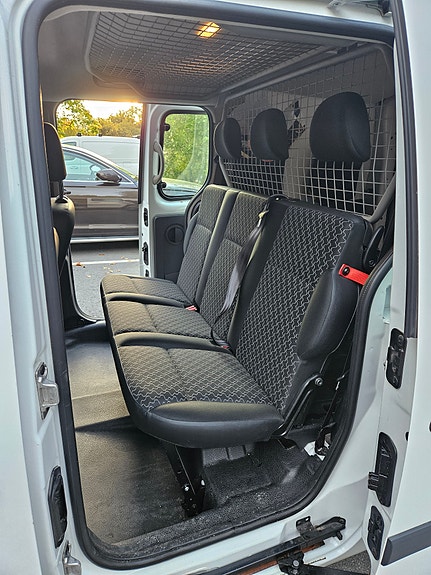 Renault Grand Kangoo 2 of 15