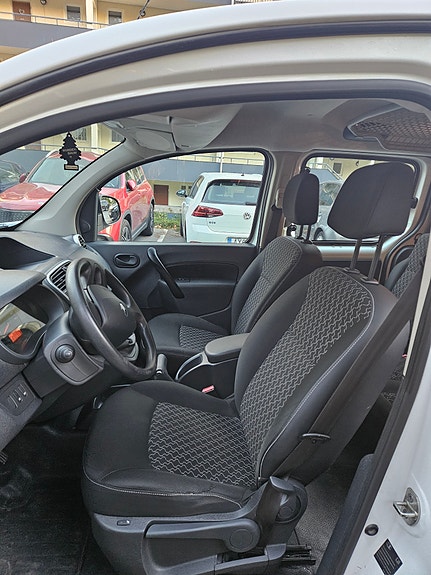 Renault Grand Kangoo 12 of 15