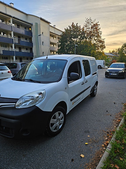 Renault Grand Kangoo 10 of 15
