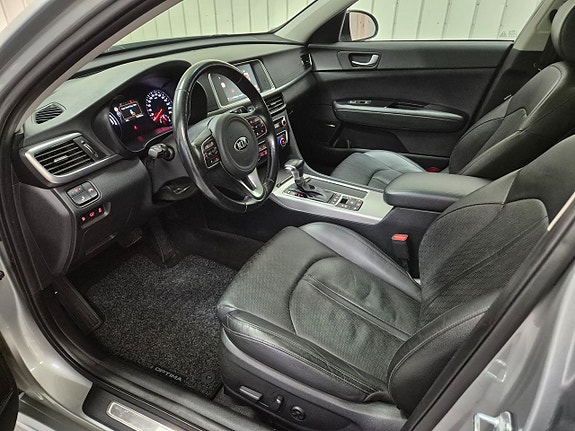 Kia Optima 10 of 21