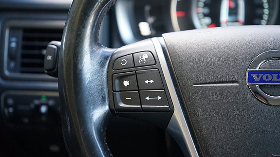 Volvo XC70 18 of 27