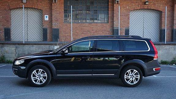 Volvo XC70 6 of 27