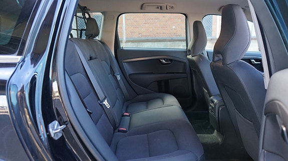 Volvo XC70 14 of 27