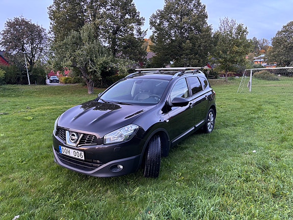 Nissan Qashqai+2 2 of 12
