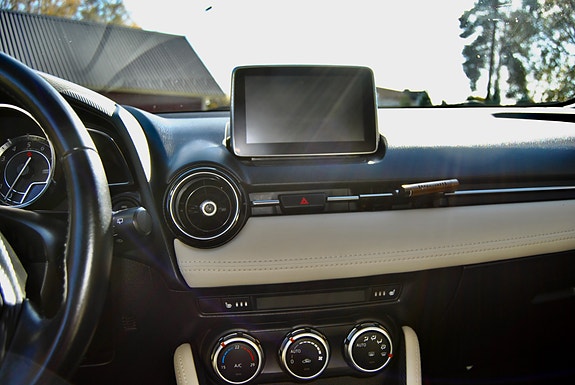 Mazda 2 11 of 17