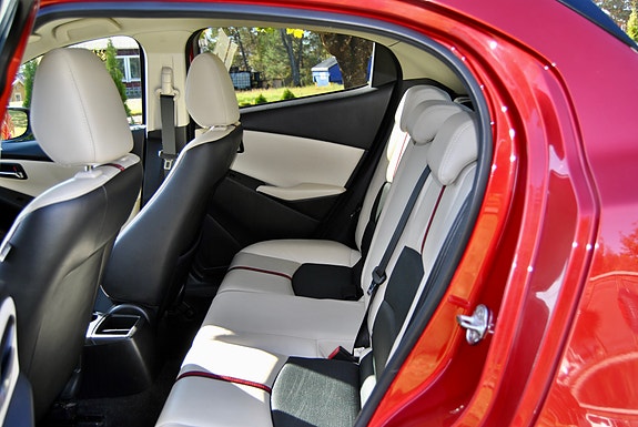 Mazda 2 13 of 17
