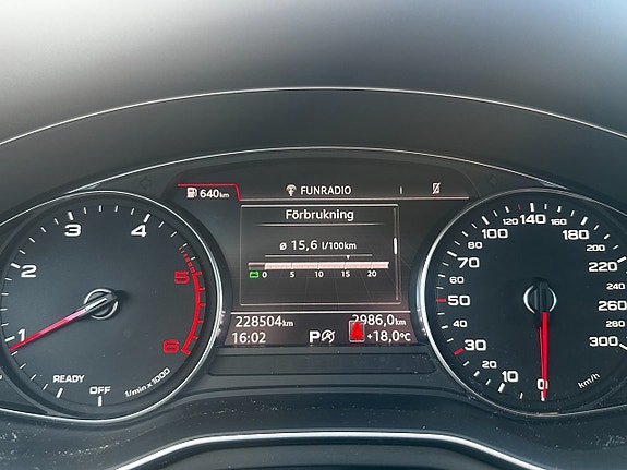 Audi A4 11 of 14