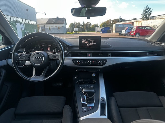 Audi A4 9 of 14