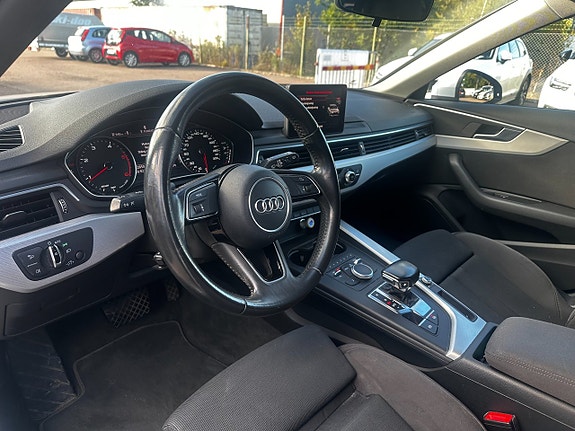 Audi A4 10 of 14