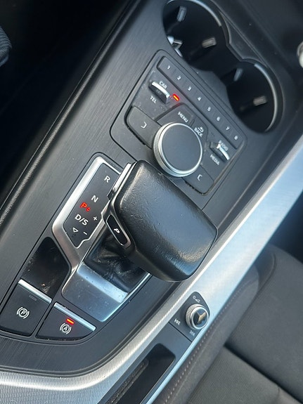 Audi A4 12 of 14