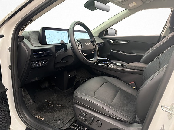 Kia EV6 12 of 30