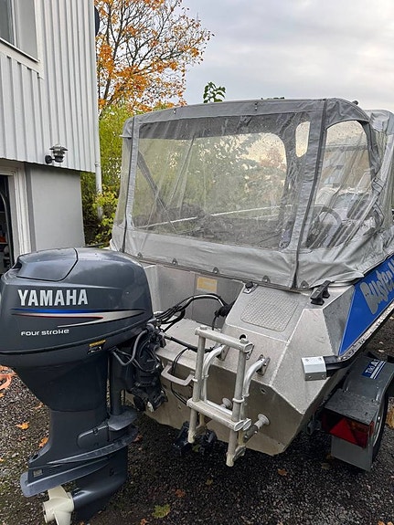 Buster M Yamaha 40hk 4 stroke Sötvattenkörd, mycket fin. 6 of 6