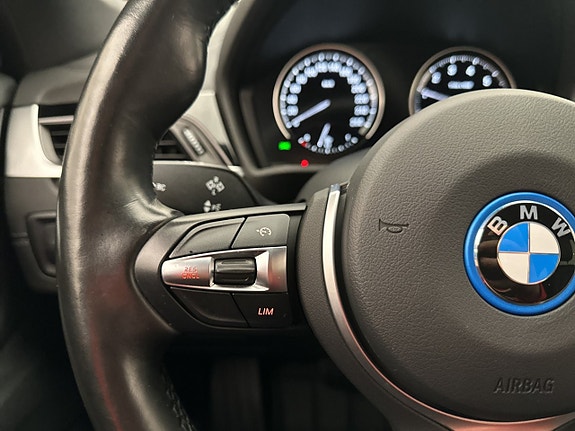 BMW X1 18 of 30