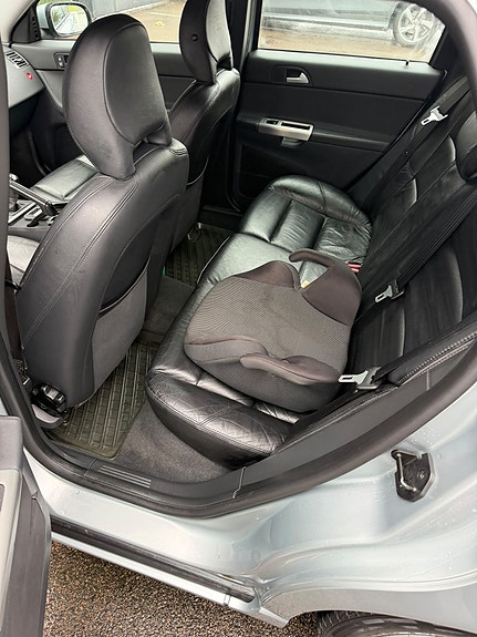 Volvo V50 5 of 5