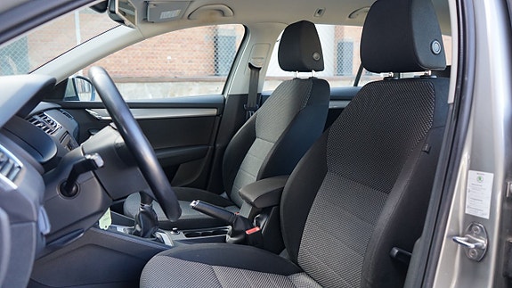Skoda Octavia 12 of 24