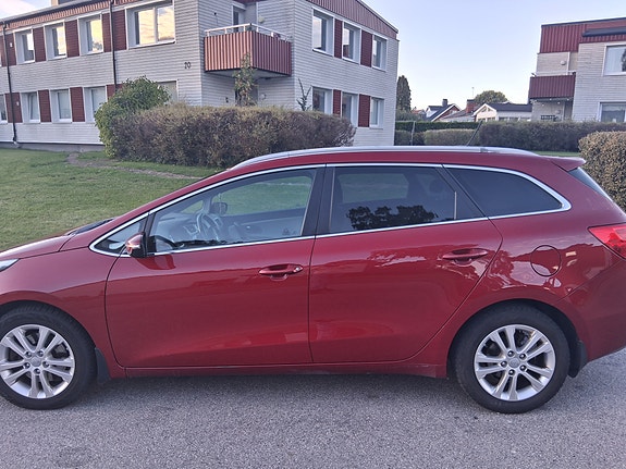 Kia Ceed 2 of 11