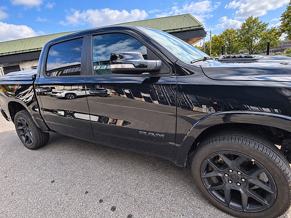 Dodge RAM 1500 7 of 13