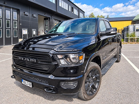 Dodge RAM 1500 5 of 13
