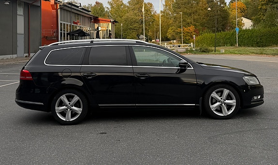 Volkswagen Passat 7 of 11