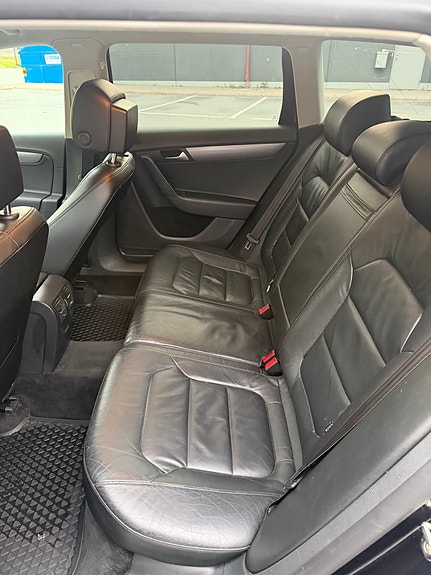 Volkswagen Passat 11 of 11