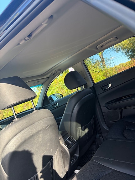 Kia Optima 3 of 9