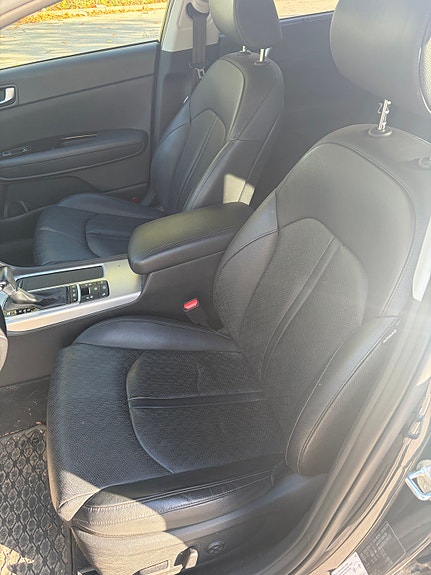 Kia Optima 5 of 9