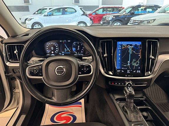 Volvo V60 6 of 13