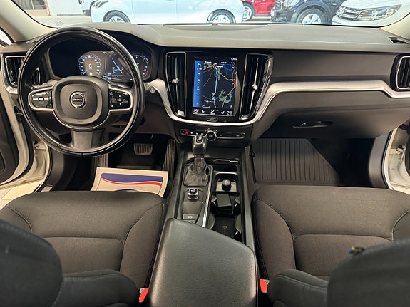 Volvo V60 7 of 13