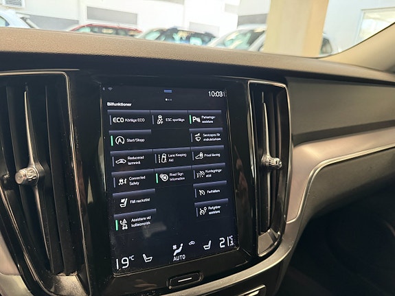 Volvo V60 11 of 13