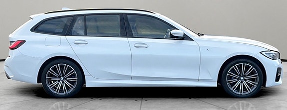 BMW 330e 5 of 7