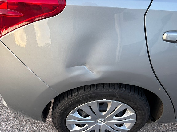 Toyota Auris 12 of 12