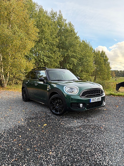 MINI Countryman Cooper SE 2 of 18