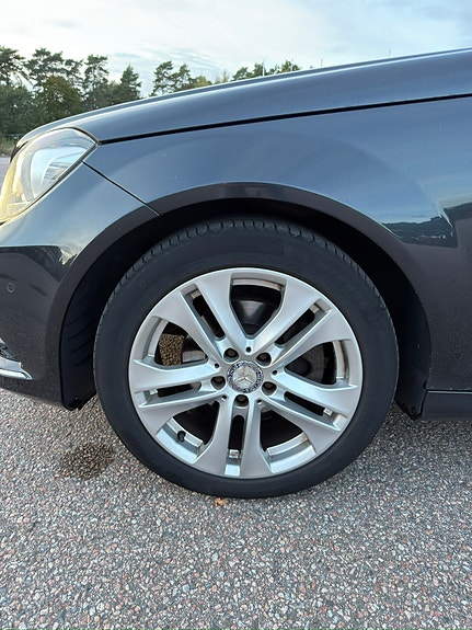 Mercedes-Benz C180 20 of 23