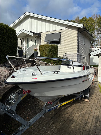 Micore 550 CC 2022 2 of 12