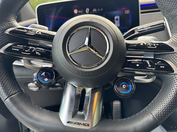 Mercedes-Benz EQE43 SUV 20 of 20